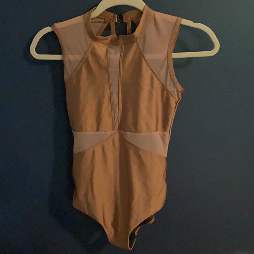 Five Leo small adult new without tags sold out